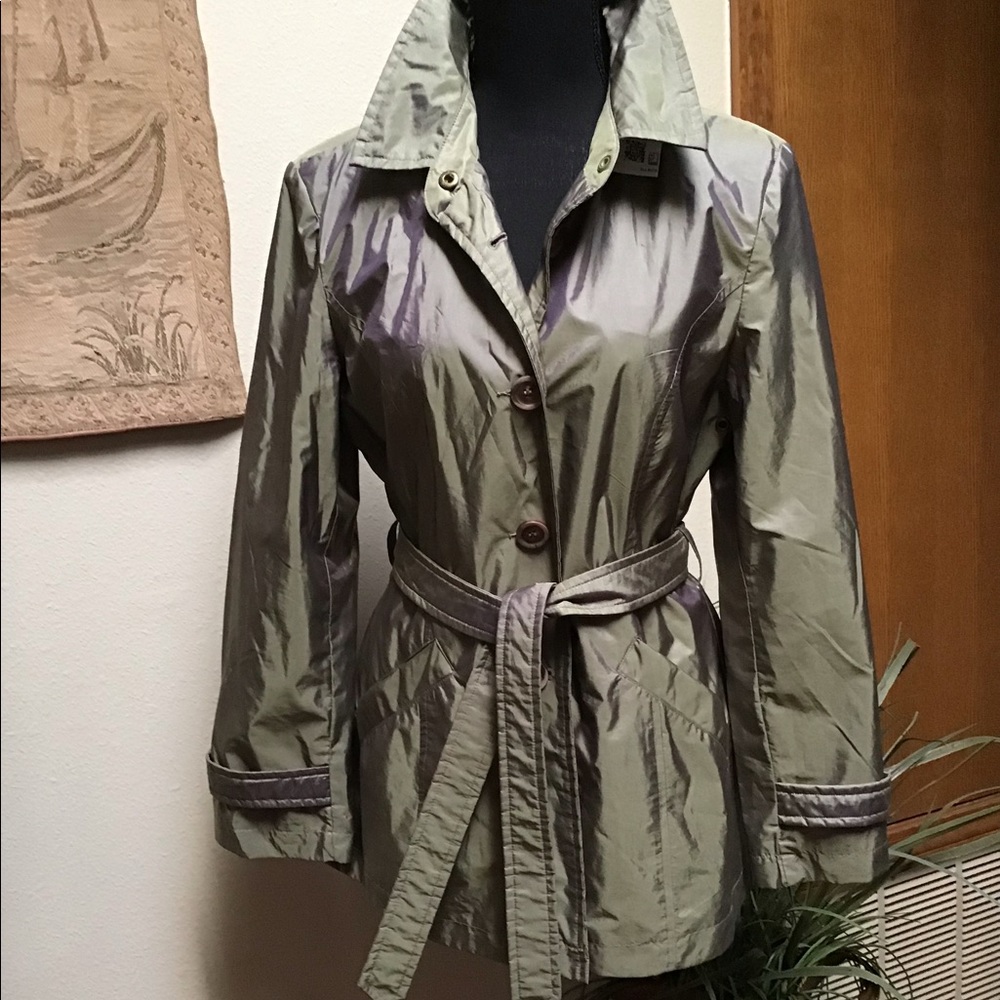 SM2 light shiny moss green jacket